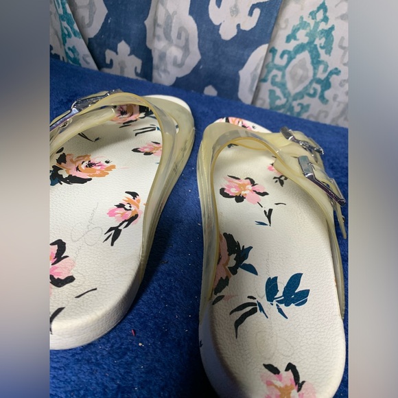 Jessica Simpson Sandals 🩴 - Picture 2 of 13